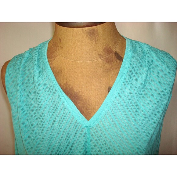 New Womens NWT XS Aqua Blue Lagoon PrAna Top Trysten Casual V Neck Tank Wicking - Picture 4 of 8